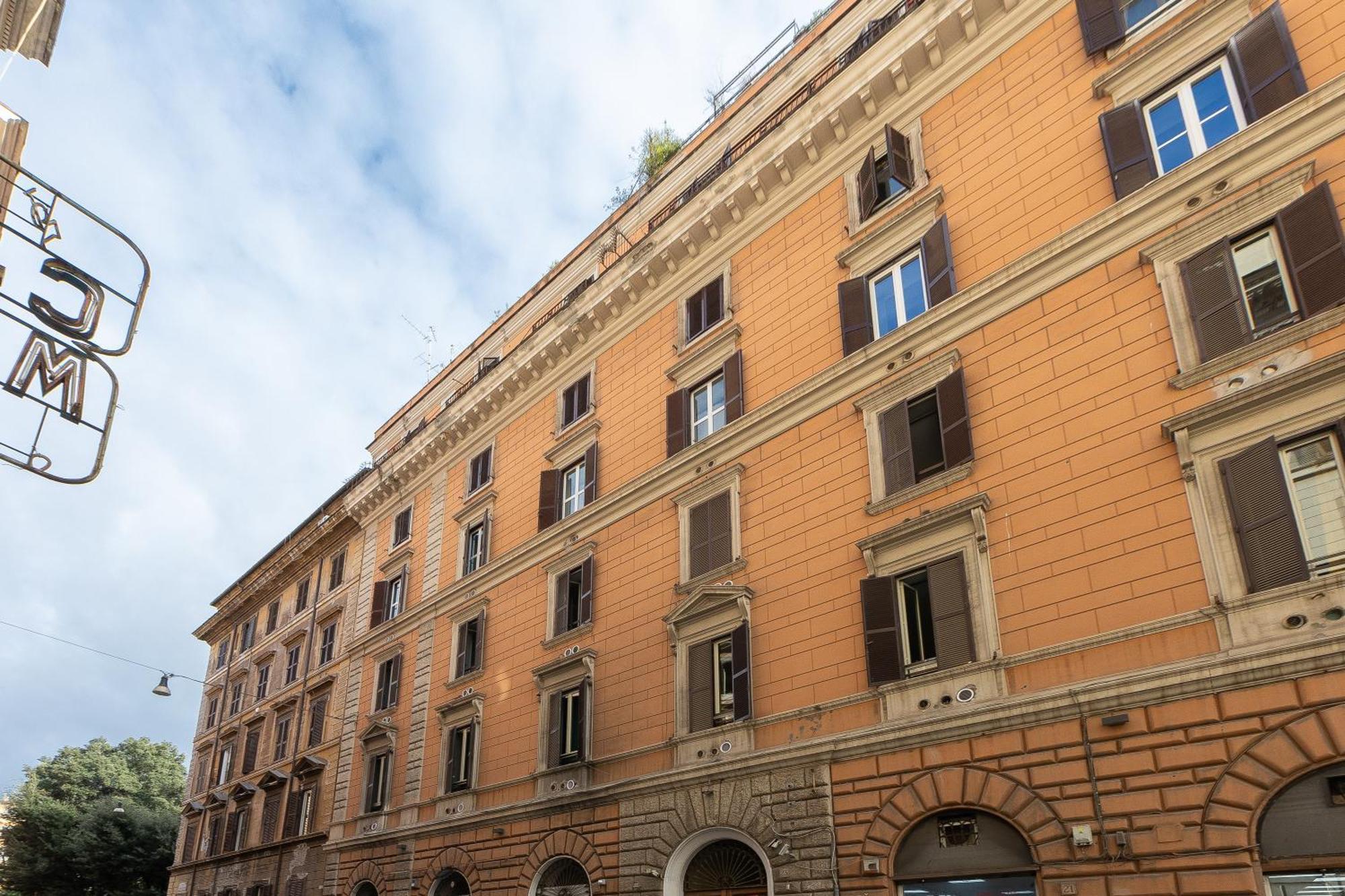 Iron Luxury Rooms, Rome