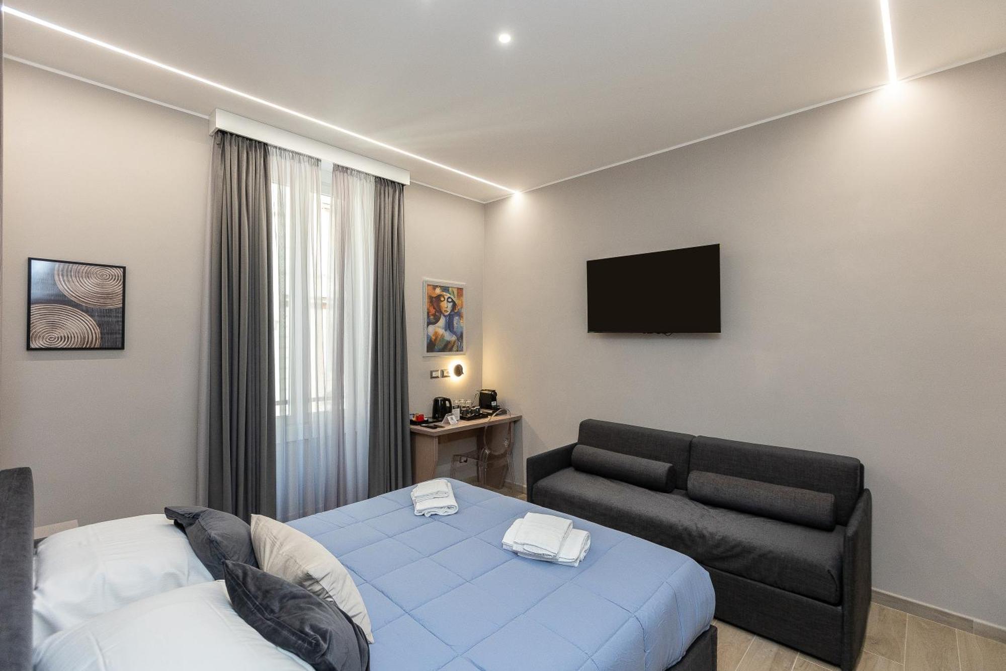 Iron Luxury Rooms — Photos 3